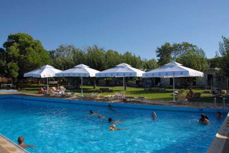 Hôtel Ionian Beach à Kalamaki  Extérieur photo